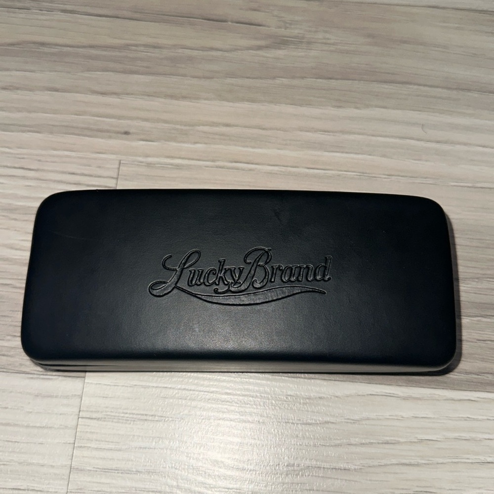 LUCKY BRAND Glasses Case (2.5x6)